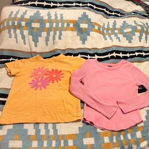Primary Full Bloom Tee in Papaya + Pink Ribbed Tee by Old Navy size 6/7 medium